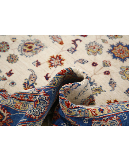 Ziegler 5' 5" X 7' 5" Hand Knotted Wool Rug 5' 5" X 7' 5" (165 X 226) / Ivory / Wool