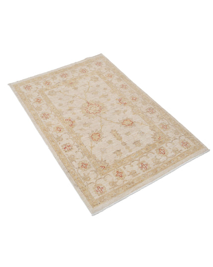 Ziegler 2' 8" X 3' 11" Hand Knotted Wool Rug 2' 8" X 3' 11" (81 X 119) / Ivory / Wool
