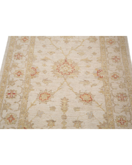 Ziegler 2' 8" X 3' 11" Hand Knotted Wool Rug 2' 8" X 3' 11" (81 X 119) / Ivory / Wool