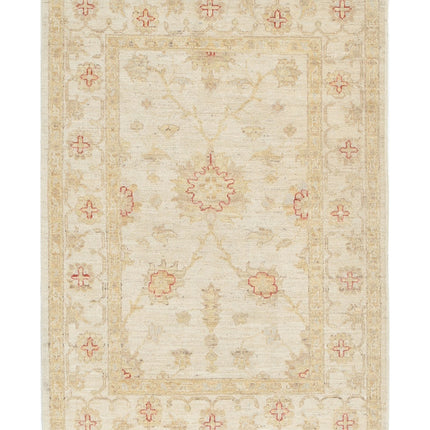 Ziegler 2' 8" X 3' 11" Hand Knotted Wool Rug 2' 8" X 3' 11" (81 X 119) / Ivory / Wool