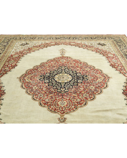 Ziegler 9' 9" X 13' 7" Hand Knotted Wool Rug 9' 9" X 13' 7" (297 X 414) / Ivory / Wool