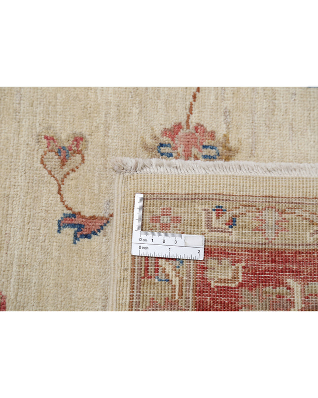 Ziegler 5' 7" X 7' 11" Hand Knotted Wool Rug 5' 7" X 7' 11" (170 X 241) / Ivory / Wool