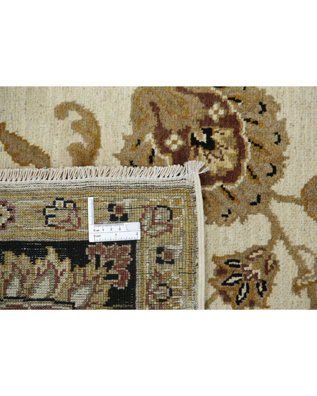 Ziegler 7' 11" X 10' 4" Hand Knotted Wool Rug 7' 11" X 10' 4" (241 X 315) / Ivory / Wool