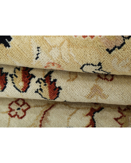 Ziegler 7' 11" X 9' 7" Hand Knotted Wool Rug 7' 11" X 9' 7" (241 X 292) / Ivory / Wool