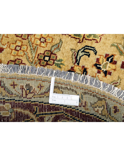 Ziegler 6' 7" X 6' 8" Hand Knotted Wool Rug 6' 7" X 6' 8" (201 X 203) / Ivory / Wool