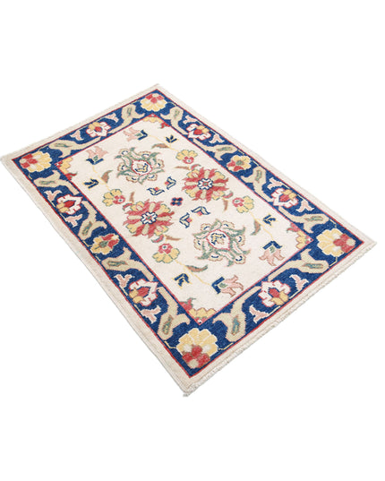Ziegler 2' 7" X 3' 9" Hand Knotted Wool Rug 2' 7" X 3' 9" (79 X 114) / Ivory / Wool