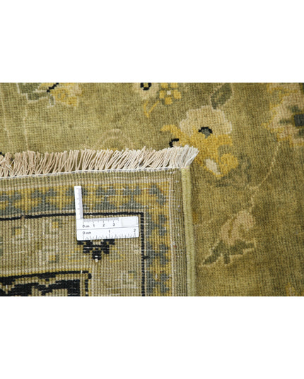 Ziegler 7' 9" X 9' 4" Hand Knotted Wool Rug 7' 9" X 9' 4" (236 X 284) / Green / Wool