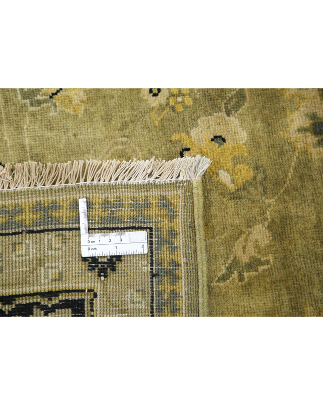 Ziegler 7' 9" X 9' 4" Hand Knotted Wool Rug 7' 9" X 9' 4" (236 X 284) / Green / Wool