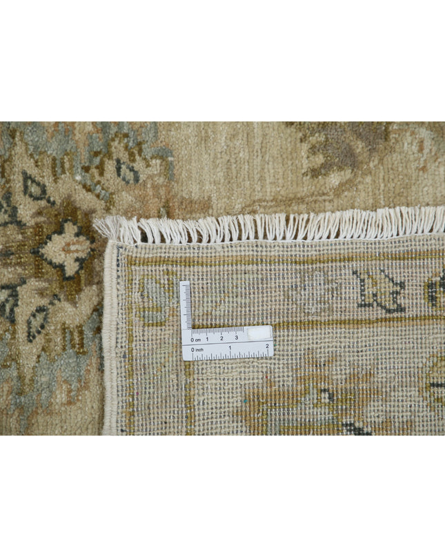 Ziegler 4' 5" X 6' 10" Hand Knotted Wool Rug 4' 5" X 6' 10" (135 X 208) / Ivory / Wool