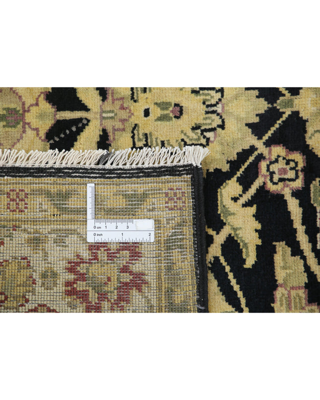 Ziegler 4' 0" X 5' 9" Hand Knotted Wool Rug 4' 0" X 5' 9" (122 X 175) / Black / Wool