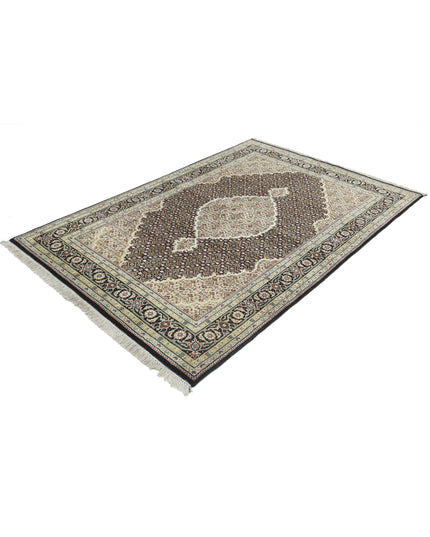 Ziegler 4' 7" X 6' 7" Hand Knotted Wool Rug 4' 7" X 6' 7" (140 X 201) / Black / Wool