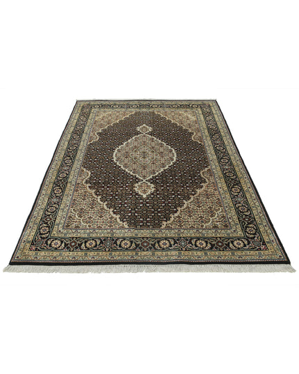 Ziegler 4' 7" X 6' 7" Hand Knotted Wool Rug 4' 7" X 6' 7" (140 X 201) / Black / Wool