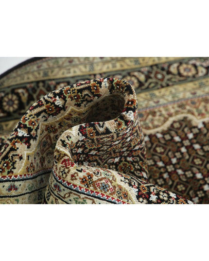 Ziegler 4' 7" X 6' 7" Hand Knotted Wool Rug 4' 7" X 6' 7" (140 X 201) / Black / Wool
