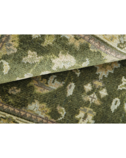 Ziegler 2' 0" X 2' 9" Hand Knotted Wool Rug 2' 0" X 2' 9" (61 X 84) / Green / Wool