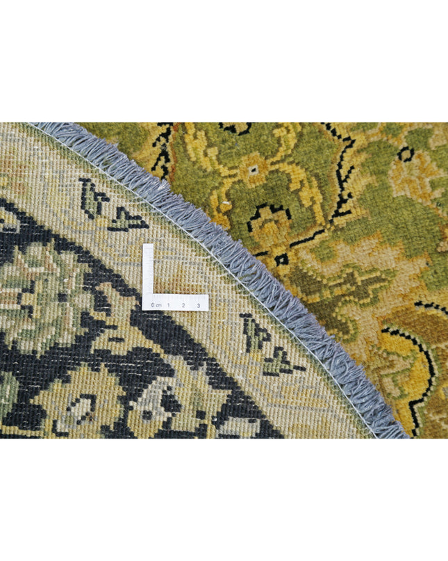 Ziegler 5' 9" X 5' 10" Hand Knotted Wool Rug 5' 9" X 5' 10" (175 X 178) / Green / Wool