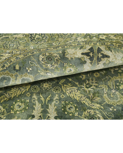 Ziegler 5' 8" X 5' 9" Hand Knotted Wool Rug 5' 8" X 5' 9" (173 X 175) / Green / Wool
