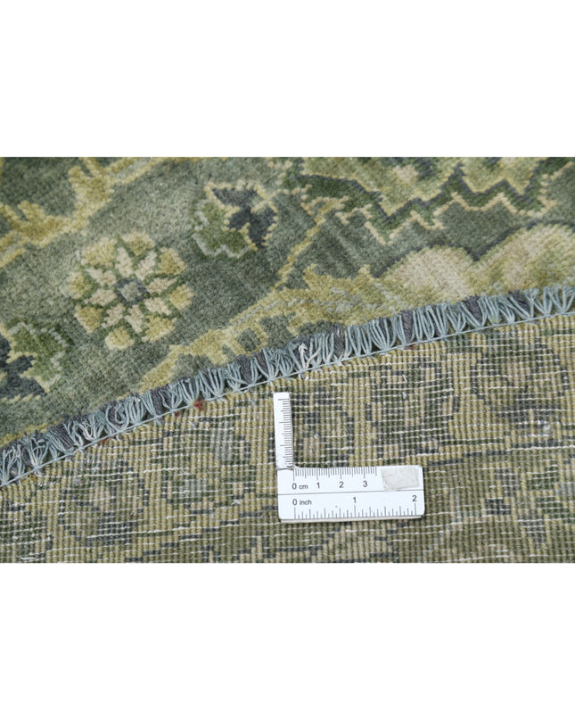 Ziegler 5' 8" X 5' 9" Hand Knotted Wool Rug 5' 8" X 5' 9" (173 X 175) / Green / Wool