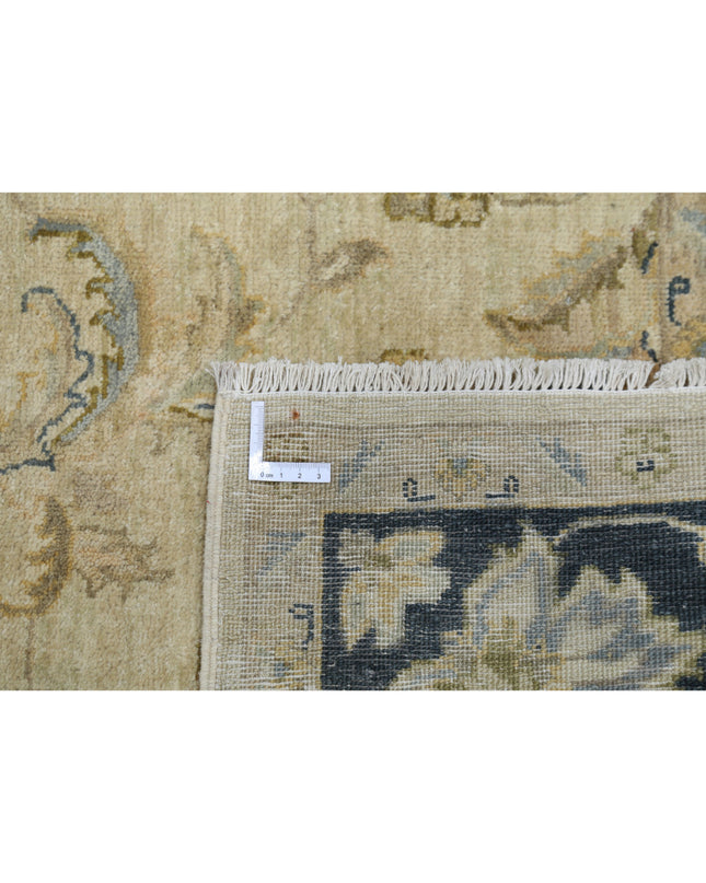 Ziegler 5' 6" X 8' 4" Hand Knotted Wool Rug 5' 6" X 8' 4" (168 X 254) / Ivory / Wool