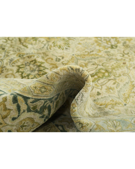 Ziegler 7' 8" X 10' 1" Hand Knotted Wool Rug 7' 8" X 10' 1" (234 X 307) / Beige / Wool