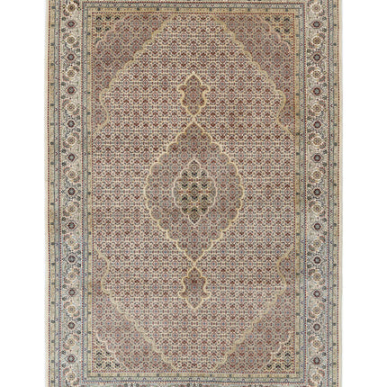 Ziegler 6' 5" X 9' 9" Hand Knotted Wool Rug 6' 5" X 9' 9" (196 X 297) / Ivory / Wool
