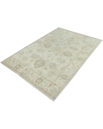 Ziegler 4' 4" X 6' 4" Hand Knotted Wool Rug 4' 4" X 6' 4" (132 X 193) / Ivory / Wool