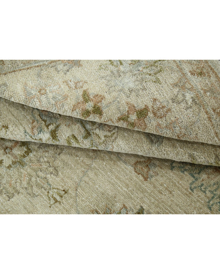 Ziegler 4' 4" X 6' 4" Hand Knotted Wool Rug 4' 4" X 6' 4" (132 X 193) / Ivory / Wool