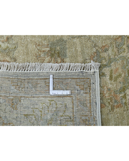 Ziegler 4' 4" X 6' 4" Hand Knotted Wool Rug 4' 4" X 6' 4" (132 X 193) / Ivory / Wool