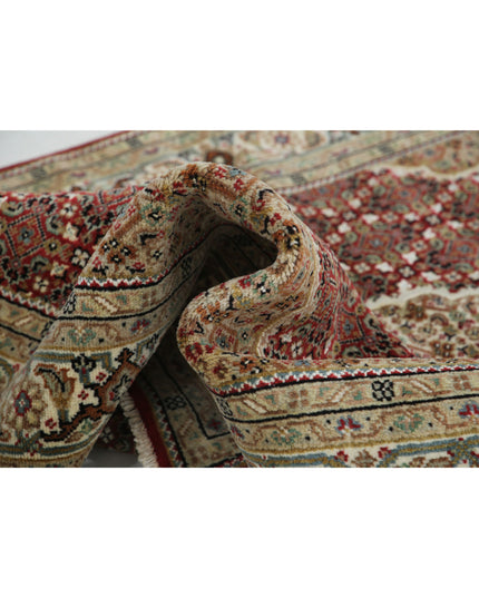 Ziegler 4' 8" X 6' 7" Hand Knotted Wool Rug 4' 8" X 6' 7" (142 X 201) / Red / Wool