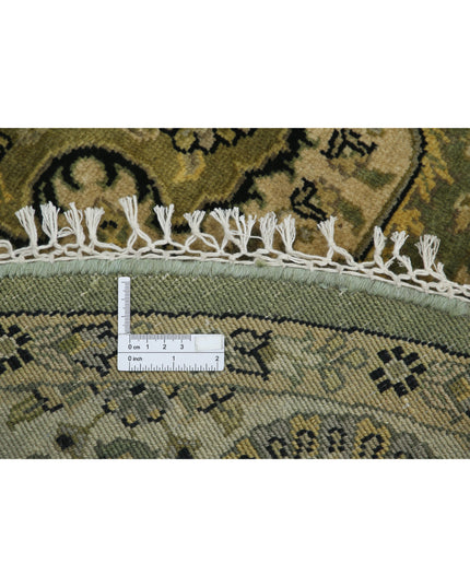 Ziegler 5' 11" X 6' 3" Hand Knotted Wool Rug 5' 11" X 6' 3" (180 X 191) / Ivory / Wool