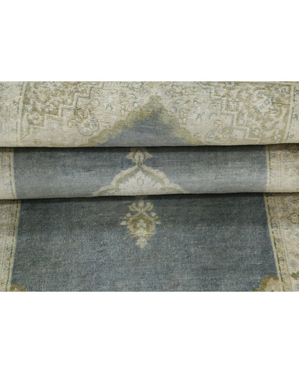 Ziegler 2' 6" X 7' 9" Hand Knotted Wool Rug 2' 6" X 7' 9" (76 X 236) / Grey / Wool