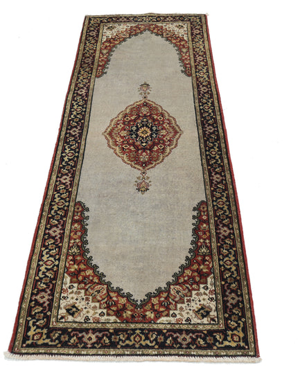 Ziegler 2' 3" X 6' 7" Hand Knotted Wool Rug 2' 3" X 6' 7" (69 X 201) / Grey / Wool