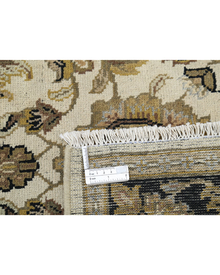 Ziegler 4' 0" X 11' 6" Hand Knotted Wool Rug 4' 0" X 11' 6" (122 X 351) / Ivory / Wool