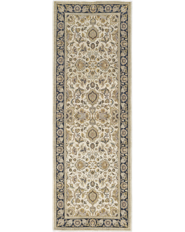 Ziegler 4' 0" X 11' 6" Hand Knotted Wool Rug 4' 0" X 11' 6" (122 X 351) / Ivory / Wool