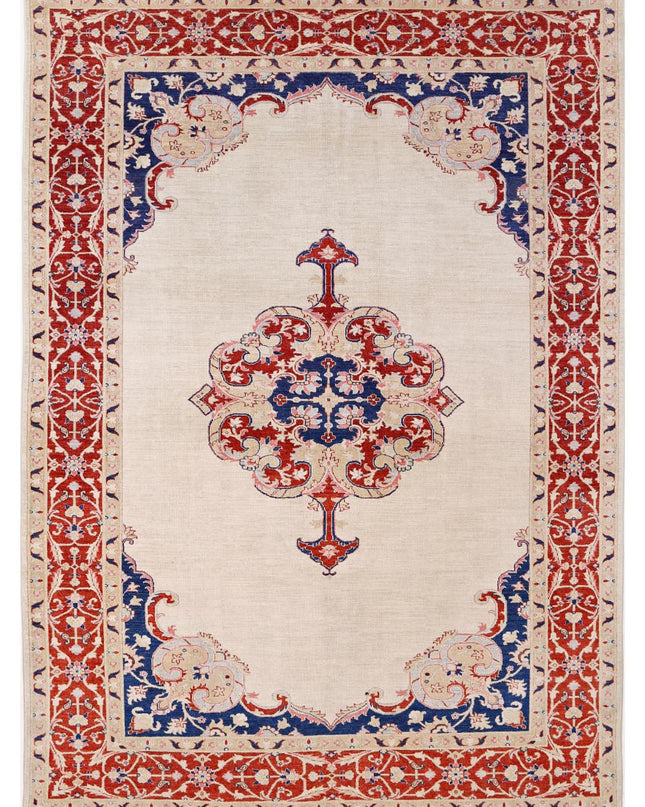 Ziegler 6' 9" X 9' 3" Hand Knotted Wool Rug 6' 9" X 9' 3" (206 X 282) / Ivory / Wool