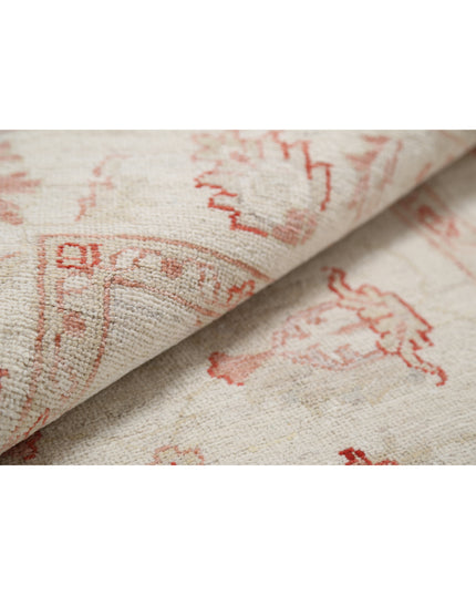 Ziegler 2' 9" X 3' 9" Hand Knotted Wool Rug 2' 9" X 3' 9" (84 X 114) / Ivory / Wool