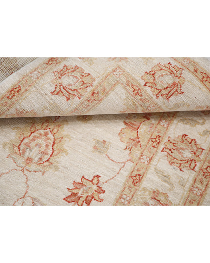 Ziegler 2' 8" X 3' 10" Hand Knotted Wool Rug 2' 8" X 3' 10" (81 X 117) / Ivory / Wool