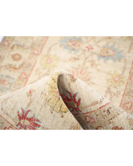 Ziegler 2' 7" X 8' 2" Hand Knotted Wool Rug 2' 7" X 8' 2" (79 X 249) / Ivory / Wool