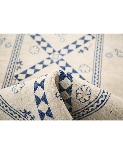 Ziegler 2' 6" X 9' 11" Hand Knotted Wool Rug 2' 6" X 9' 11" (76 X 302) / Ivory / Wool