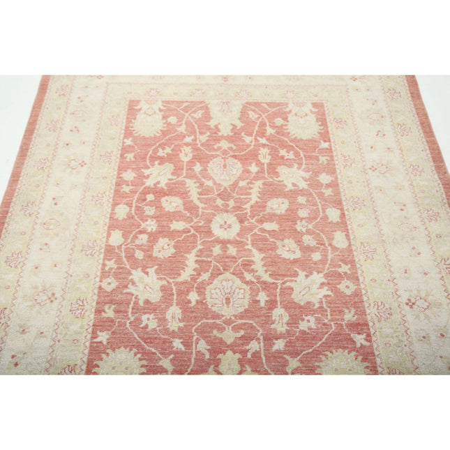 Serenity 4' 10" X 6' 5" Wool Hand-Knotted Rug 4' 10" X 6' 5" (147 X 196) / Red / Ivory